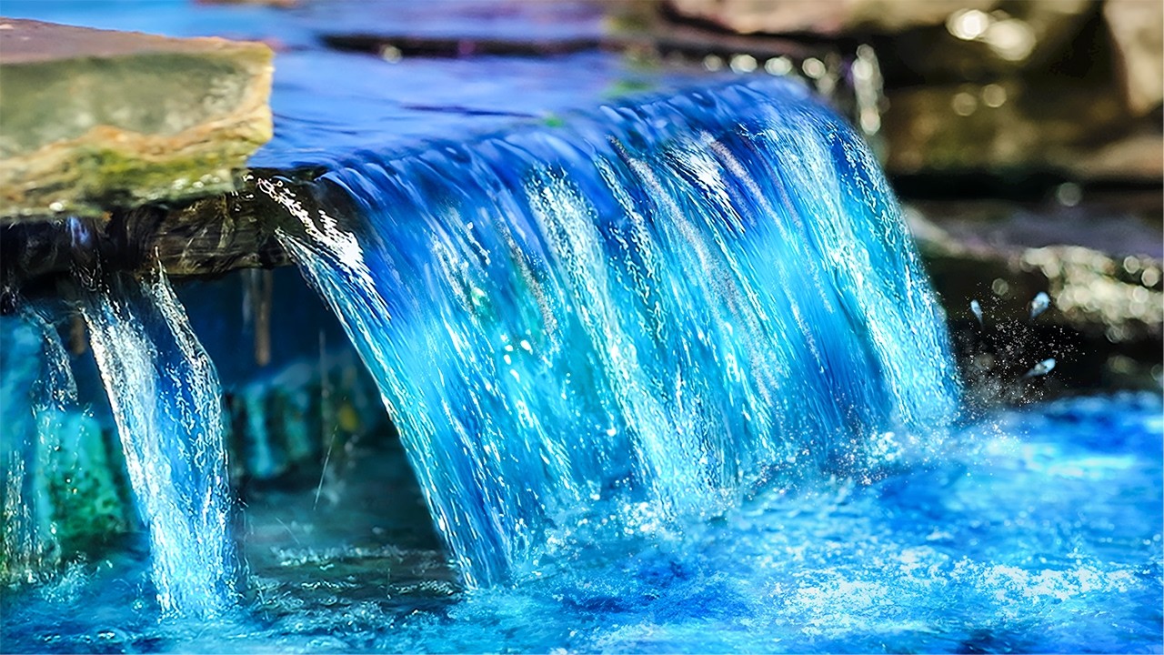 Stromend water