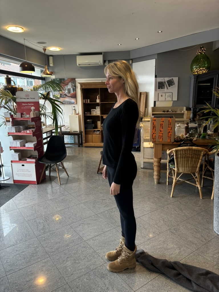 Sharon after - posture